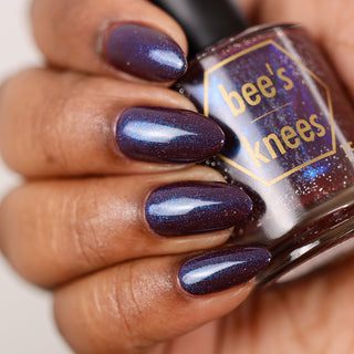 Image provided for Bee's Knees by a paid swatcher featuring the nail polish " Daydreams "