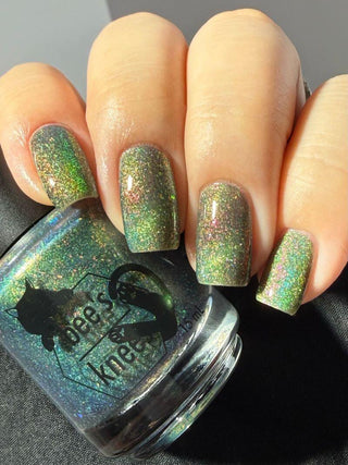 Image provided for Bee's Knees by a paid swatcher featuring the nail polish " Magiphilia "