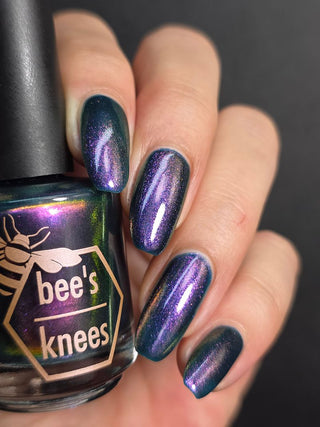 Image provided for Bee's Knees by a paid swatcher featuring the nail polish " Siren Song "