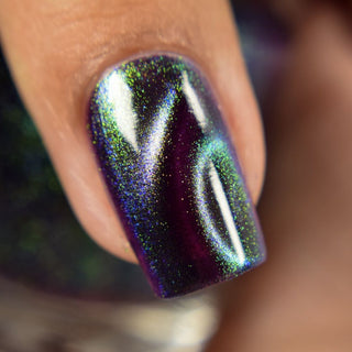 Image provided for Bee's Knees by a paid swatcher featuring the nail polish " An Insane F🦑cking Tentacle Sanctuary "