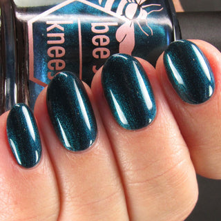 Image provided for Bee's Knees by a paid swatcher featuring the nail polish " Entirely Bewitching but so Odd "
